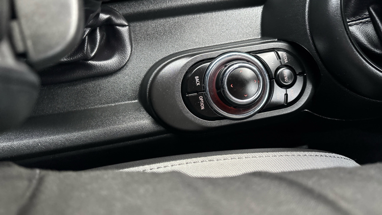 MINI Hatchback 1.5 Cooper Sport 5dr Petrol Hatchback